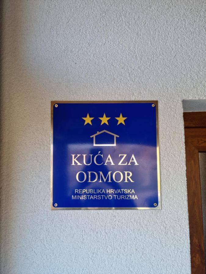 Kuca Za Odmor Baron Villa Kutjevo Eksteriør bilde